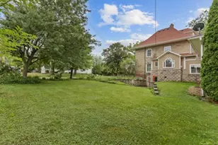 190 Grove Ave, Hampshire, IL 60140 - Photo 3