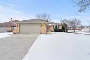 16647 Tower Ct, Tinley Park, IL 60477 - Photo 1