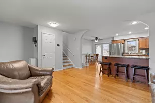 16647 Tower Ct, Tinley Park, IL 60477 - Photo 3