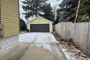 165 Franklin Ave, Aurora, IL 60506 - Photo 23