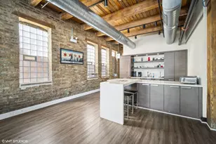 1348 W Concord Pl, Chicago, IL 60622 - Photo 15