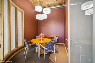 1348 W Concord Pl, Chicago, IL 60622 - Photo 31