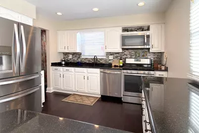 1819 W Thornwood Lane, Mount Prospect, IL 60056 - Photo 23