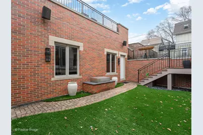 1426 W Melrose Street, Chicago, IL 60657 - Photo 37