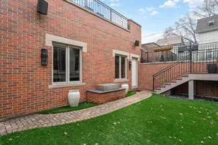 1426 W Melrose St, Chicago, IL 60657 - Photo 37