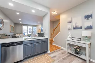 17828 W Salisbury Dr, Gurnee, IL 60031 - Photo 5