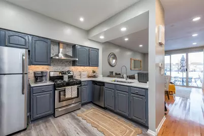 17828 W Salisbury Drive, Gurnee, IL 60031 - Photo 3