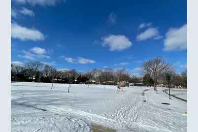 655 Perrie Drive #305, Elk Grove Village, IL 60007 - Photo 13