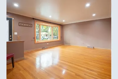 4841 N Rutherford Avenue, Chicago, IL 60656 - Photo 3