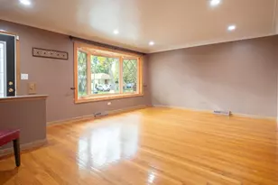 4841 N Rutherford Ave, Chicago, IL 60656 - Photo 3