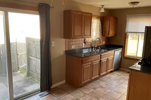 1066 Foxworth Blvd, Lombard, IL 60148 - Photo 7