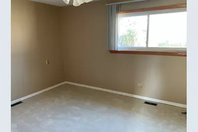 1066 Foxworth Boulevard #0, Lombard, IL 60148 - Photo 9