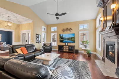 9175 Holland Harbour Circle, Frankfort, IL 60423 - Photo 7