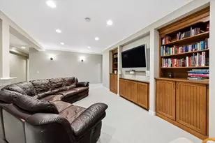 4632 Pershing Ave, Downers Grove, IL 60515 - Photo 25