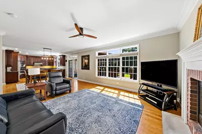 4632 Pershing Avenue, Downers Grove, IL 60515 - Photo 7