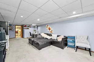 656 Rosner Dr, Roselle, IL 60172 - Photo 17