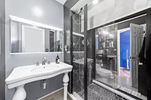 656 Rosner Dr, Roselle, IL 60172 - Photo 11