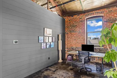 209 E Washington Street #5, Bloomington, IL 61701 - Photo 33