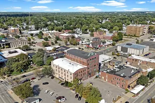 209 E Washington St, Bloomington, IL 61701 - Photo 75