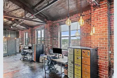 209 E Washington Street #5, Bloomington, IL 61701 - Photo 37