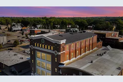 209 E Washington Street #5, Bloomington, IL 61701 - Photo 1