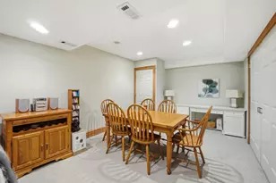 15 Manchester Ln, Elmhurst, IL 60126 - Photo 27