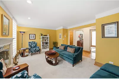 15 Manchester Lane, Elmhurst, IL 60126 - Photo 5