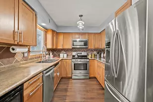 1286 Roxbury Rd, Rockford, IL 61107 - Photo 5