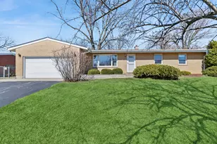 626 Burdette Ave, Glendale Heights, IL 60139 - Photo 1