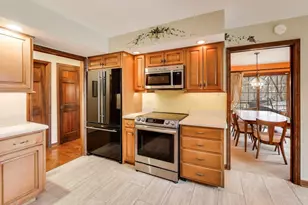 14660 Silver Lake Dr, Orland Park, IL 60462 - Photo 17