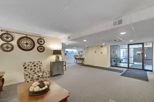 690 Chandler Rd, Gurnee, IL 60031 - Photo 7