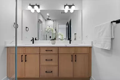 2636 W Evergreen Avenue #2, Chicago, IL 60622 - Photo 13