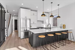 2636 W Evergreen Ave, Chicago, IL 60622 - Photo 11