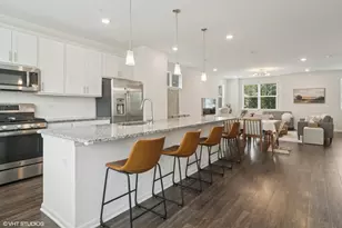 2709 Lily Ln, Rolling Meadows, IL 60008 - Photo 9