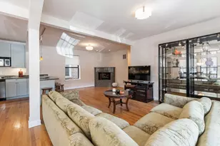 645 W Bittersweet Pl, Chicago, IL 60613 - Photo 5