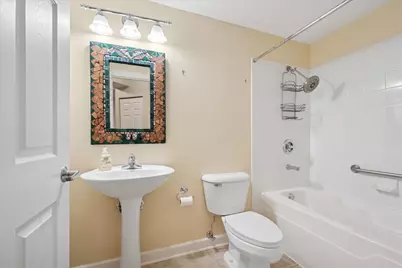 [Address not provided], Morton Grove, IL 60053 - Photo 13