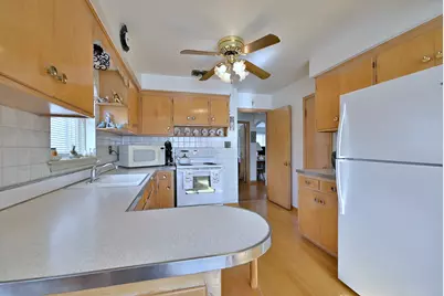 7421 W Oakton Street, Niles, IL 60714 - Photo 13