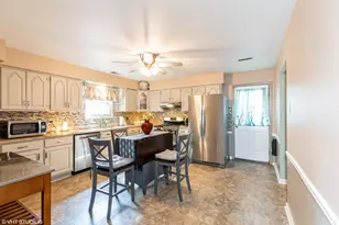 18241 Gottschalk Ave, Homewood, IL 60430 - Photo 7