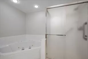 400 S NW Hwy, Park Ridge, IL 60068 - Photo 17