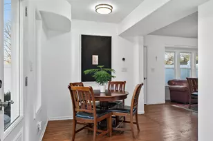 285 Middaugh Rd, Clarendon Hills, IL 60514 - Photo 31