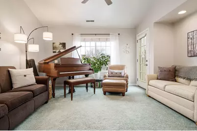 [Address not provided], Loves Park, IL 61111 - Photo 7