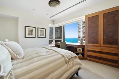 800 N Michigan Avenue #4201, Chicago, IL 60611 - Photo 27