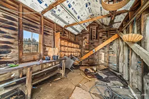 10256 Somonauk Rd, Hinckley, IL 60520 - Photo 31