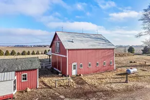 10256 Somonauk Rd, Hinckley, IL 60520 - Photo 25