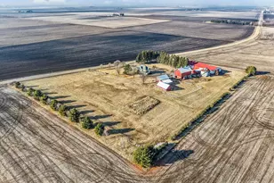 10256 Somonauk Rd, Hinckley, IL 60520 - Photo 39