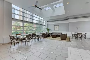 545 N Dearborn St, Chicago, IL 60654 - Photo 21