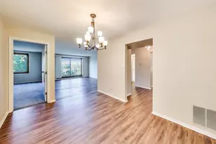 1200 W Northwest Hwy, Mount Prospect, IL 60056 - Photo 7