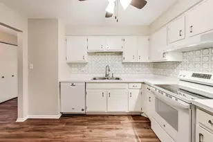 1200 W Northwest Hwy, Mount Prospect, IL 60056 - Photo 9