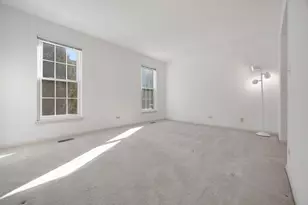 171 Old Oak Ct W, Buffalo Grove, IL 60089 - Photo 11