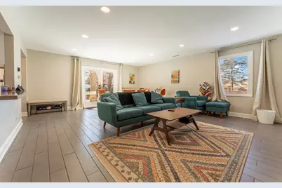 1700 N Linden Avenue, Waukegan, IL 60085 - Photo 9